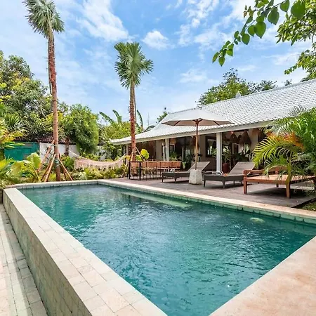 Newly Renovated Trendy 3Bdrs Villa - Bingin Center