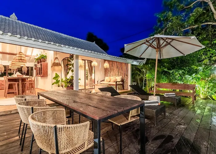 Spacious 3bdrs Walkable To Bingin Villa