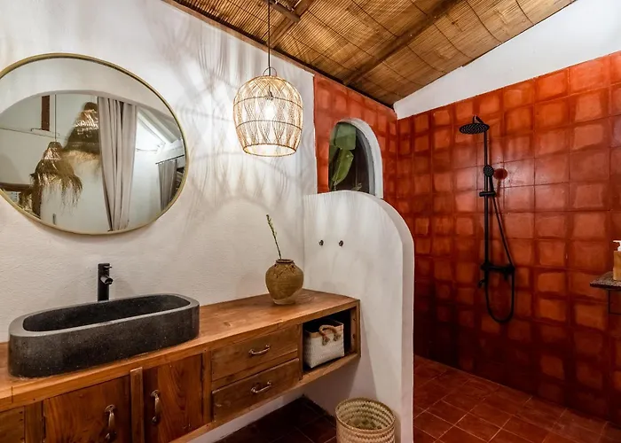 Villa Spacious 3bdrs Walkable To Bingin Uluwatu (Bali)