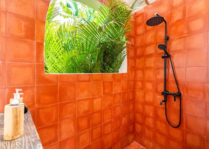 Spacious 3bdrs Walkable To Bingin Villa *