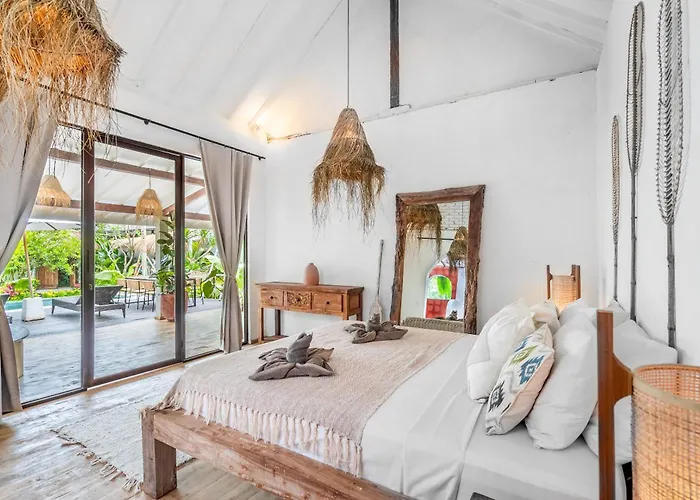 Spacious 3bdrs Walkable To Bingin Uluwatu (Bali)