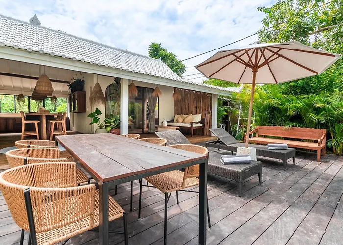 Spacious 3bdrs Walkable To Bingin
